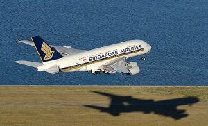 Singapore_Airlines_Airbus_A380_at_Sydney_Airport_room_added